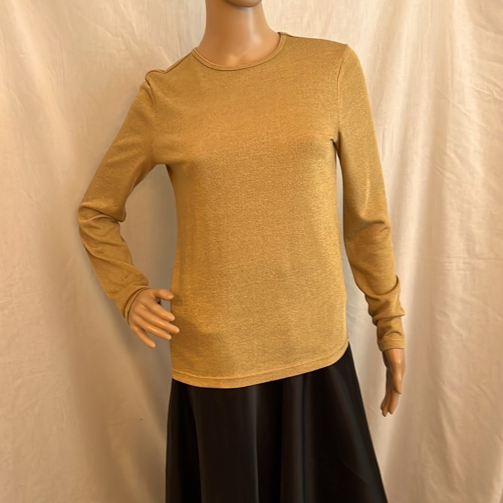 Shimmery gold elegant tee